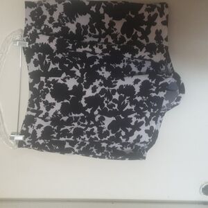 Modamix Women's Floral Shorts Sz 20W